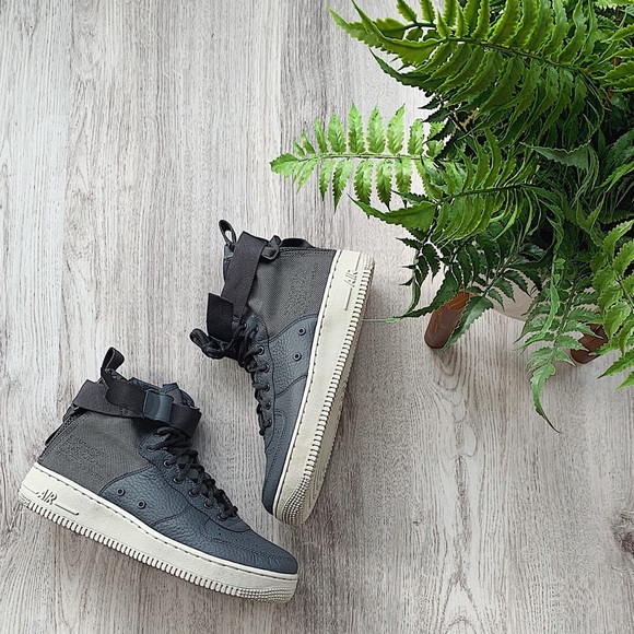 Nike sf af1 mid sneakers - Picture 3 of 6